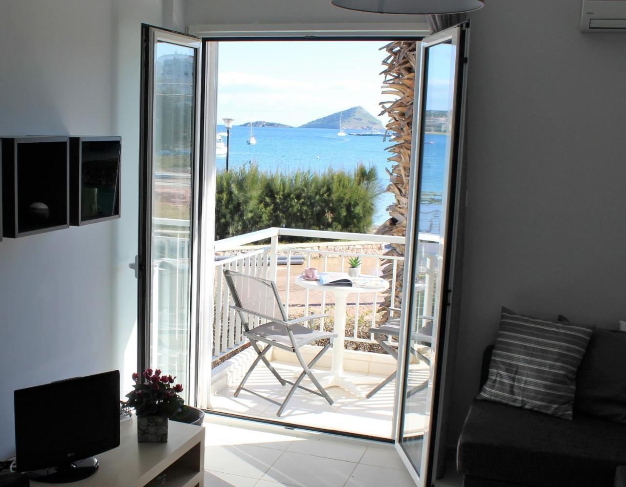 Apartments Mare Blu By The Sea. Porto Rafti Exterior photo