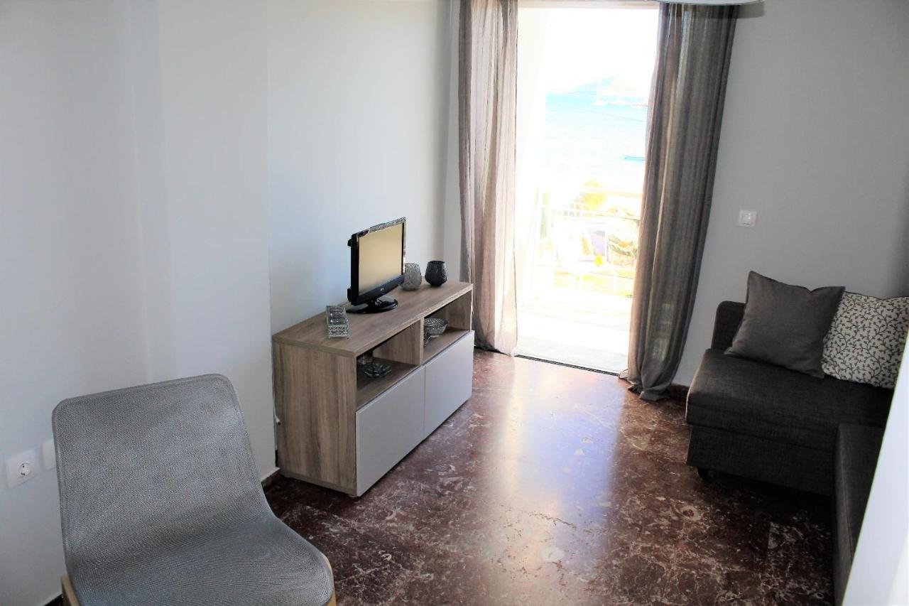 Apartments Mare Blu By The Sea. Porto Rafti Exterior photo